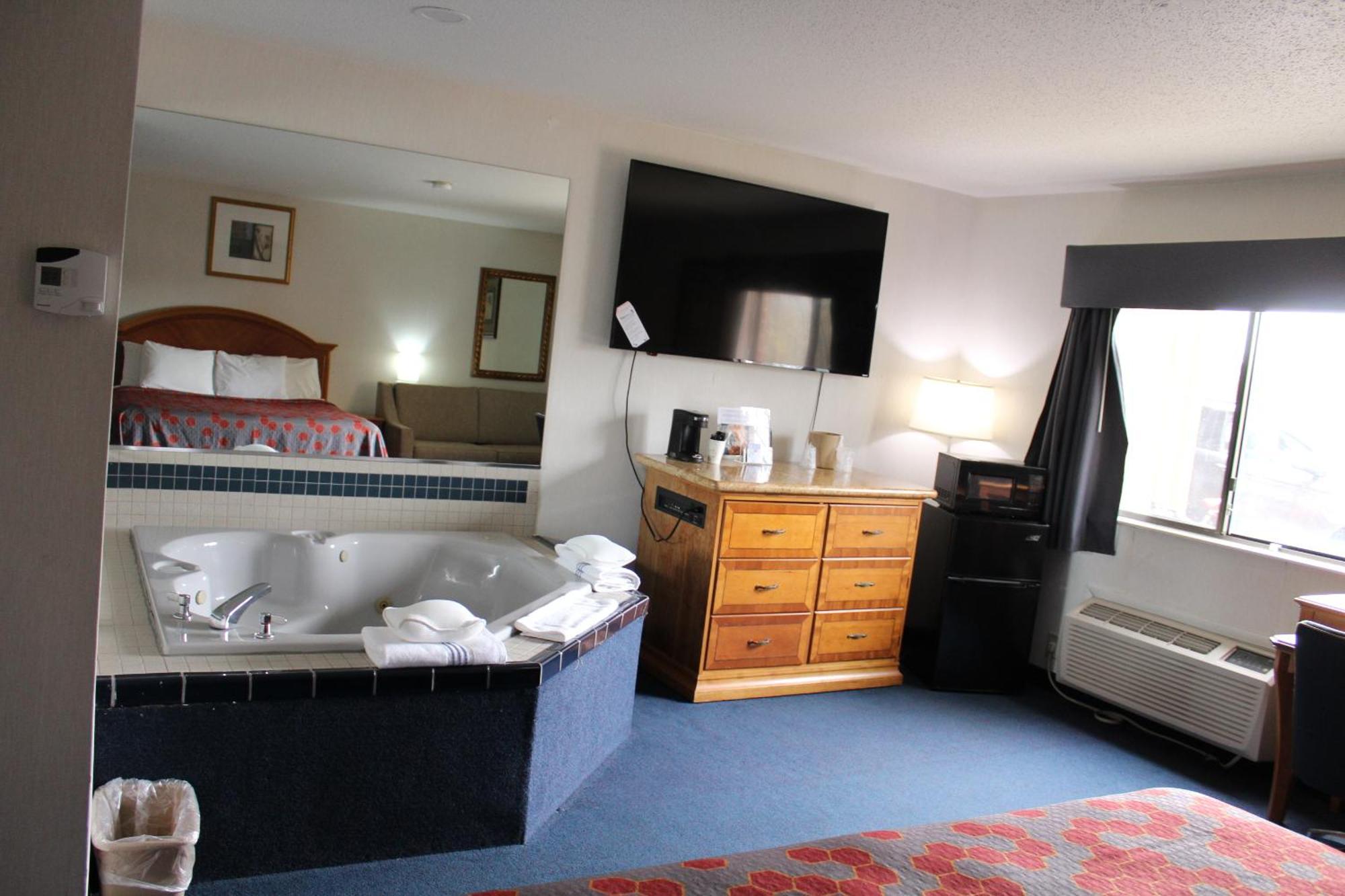 American Inn And Suites Ionia Extérieur photo