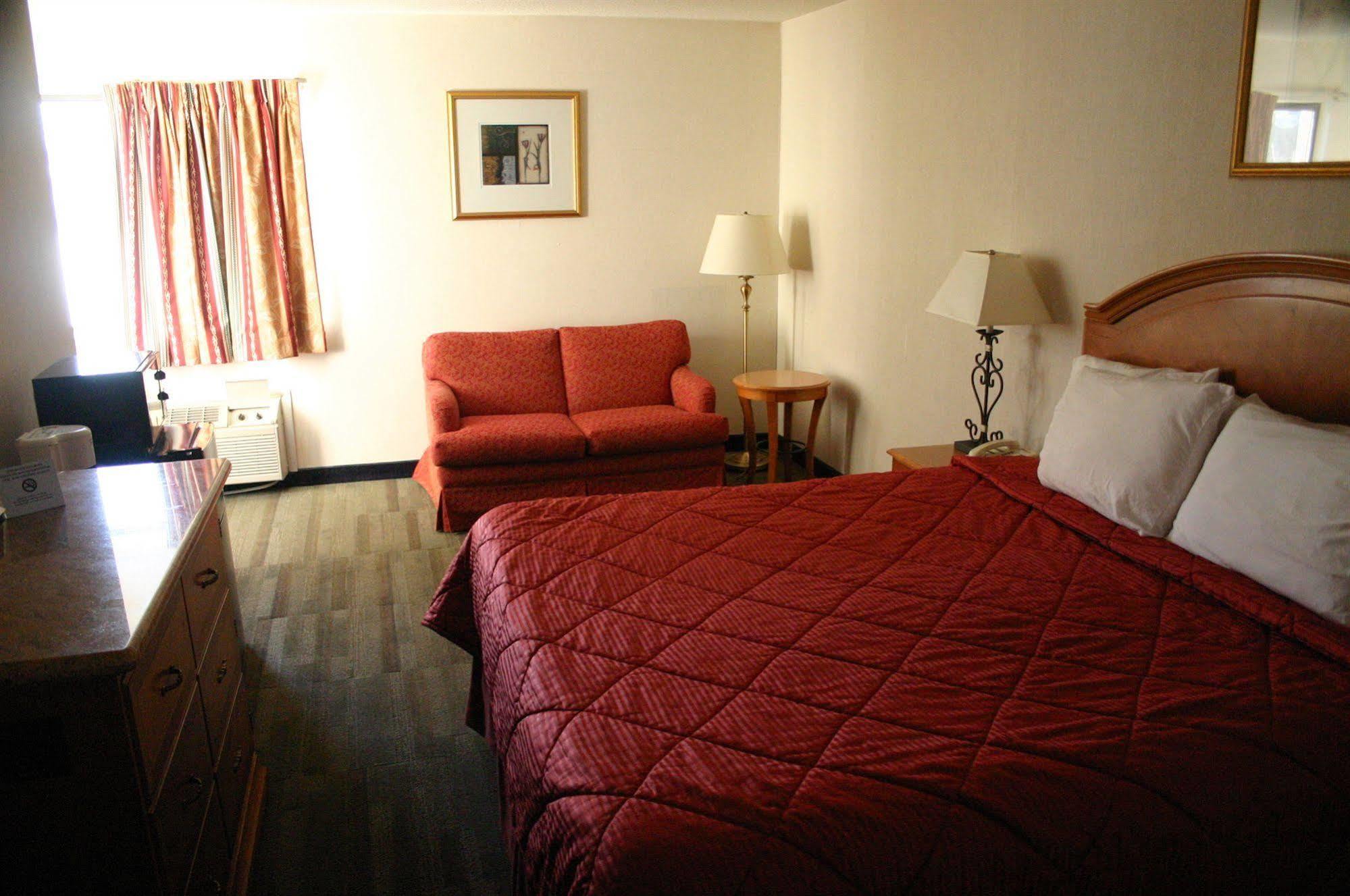 American Inn And Suites Ionia Extérieur photo